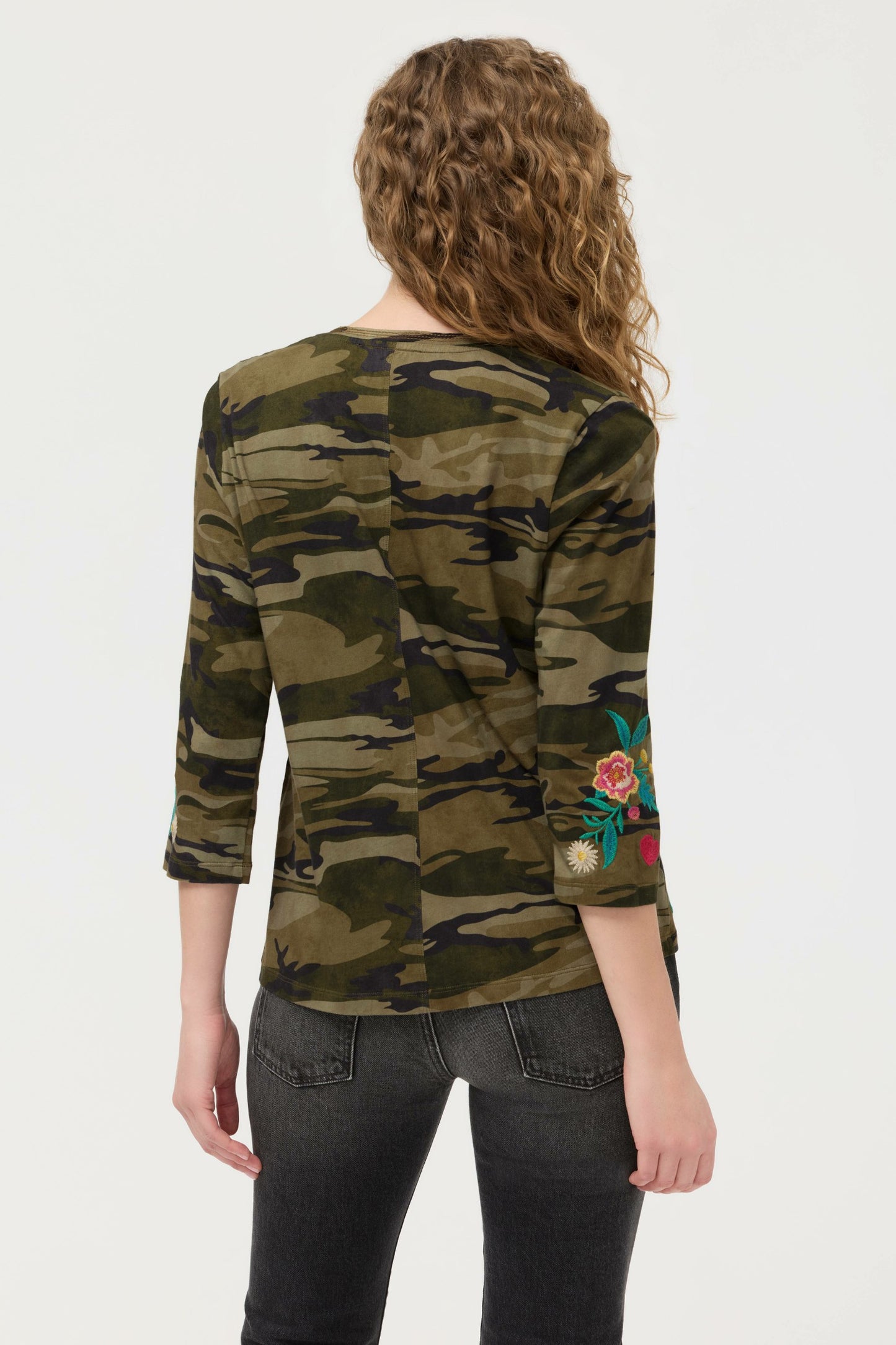 Johnny Was 3/4 SLEEVE TRAPUNTO V-NECK TEE