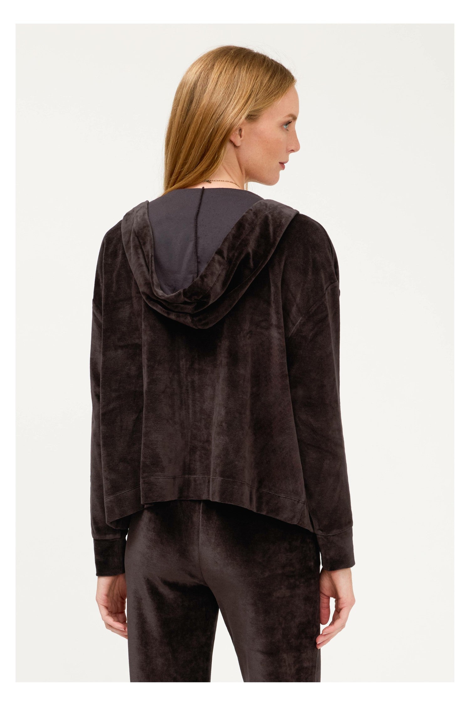 Johnny Was ESSENTIALS VELOUR LONG SLEEVE ZIP FRONT HOODIE