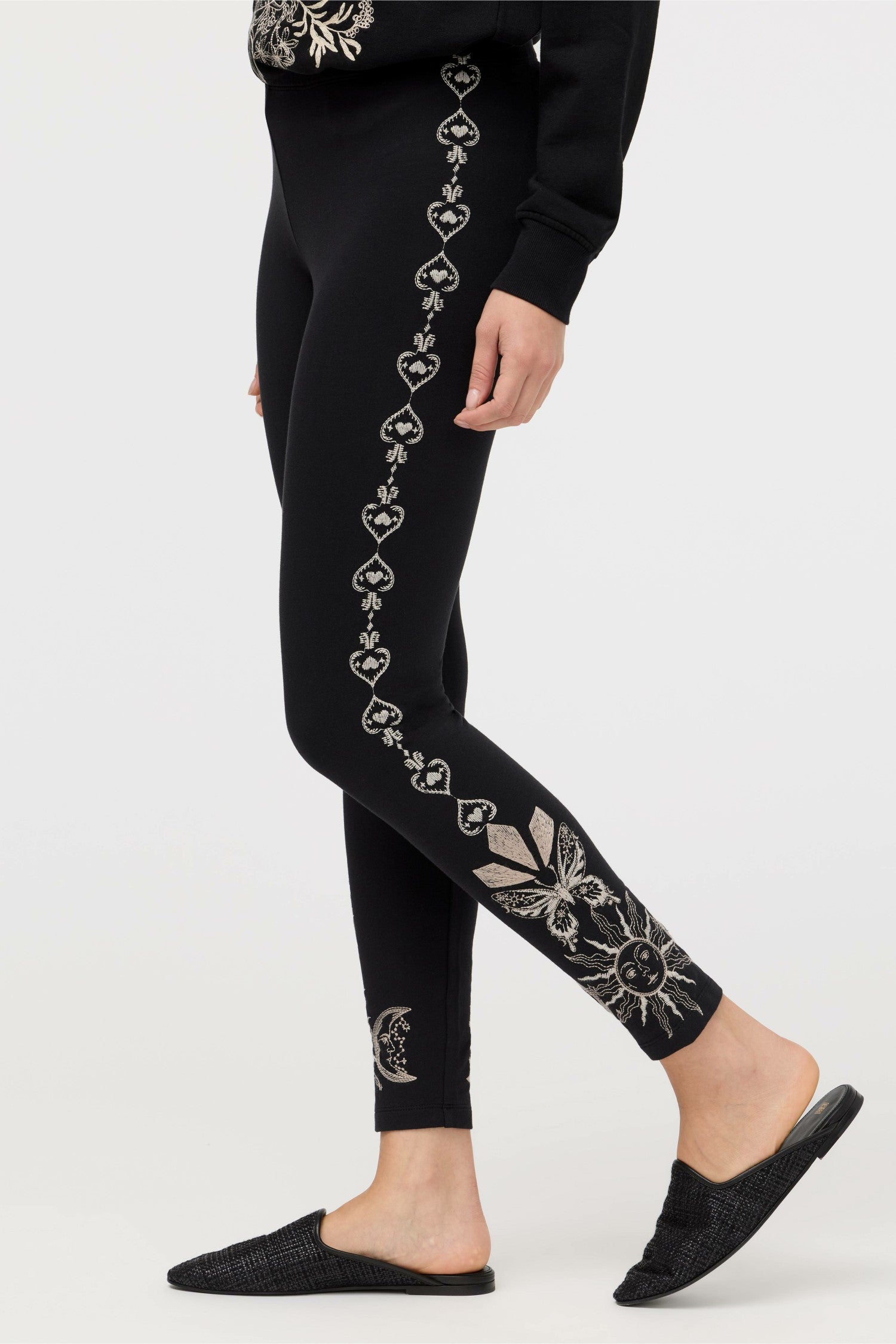 Johnny Was BEE ACTIVE EMBROIDERED LEGGING