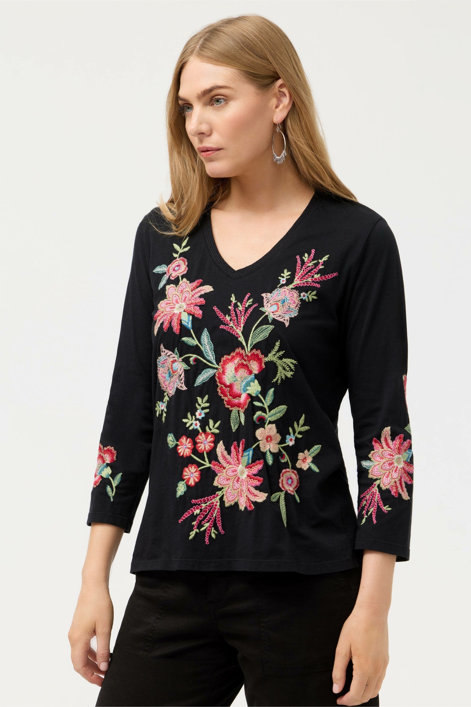 Johnny Was 3/4 SLEEVE TRAPUNTO V-NECK TEE