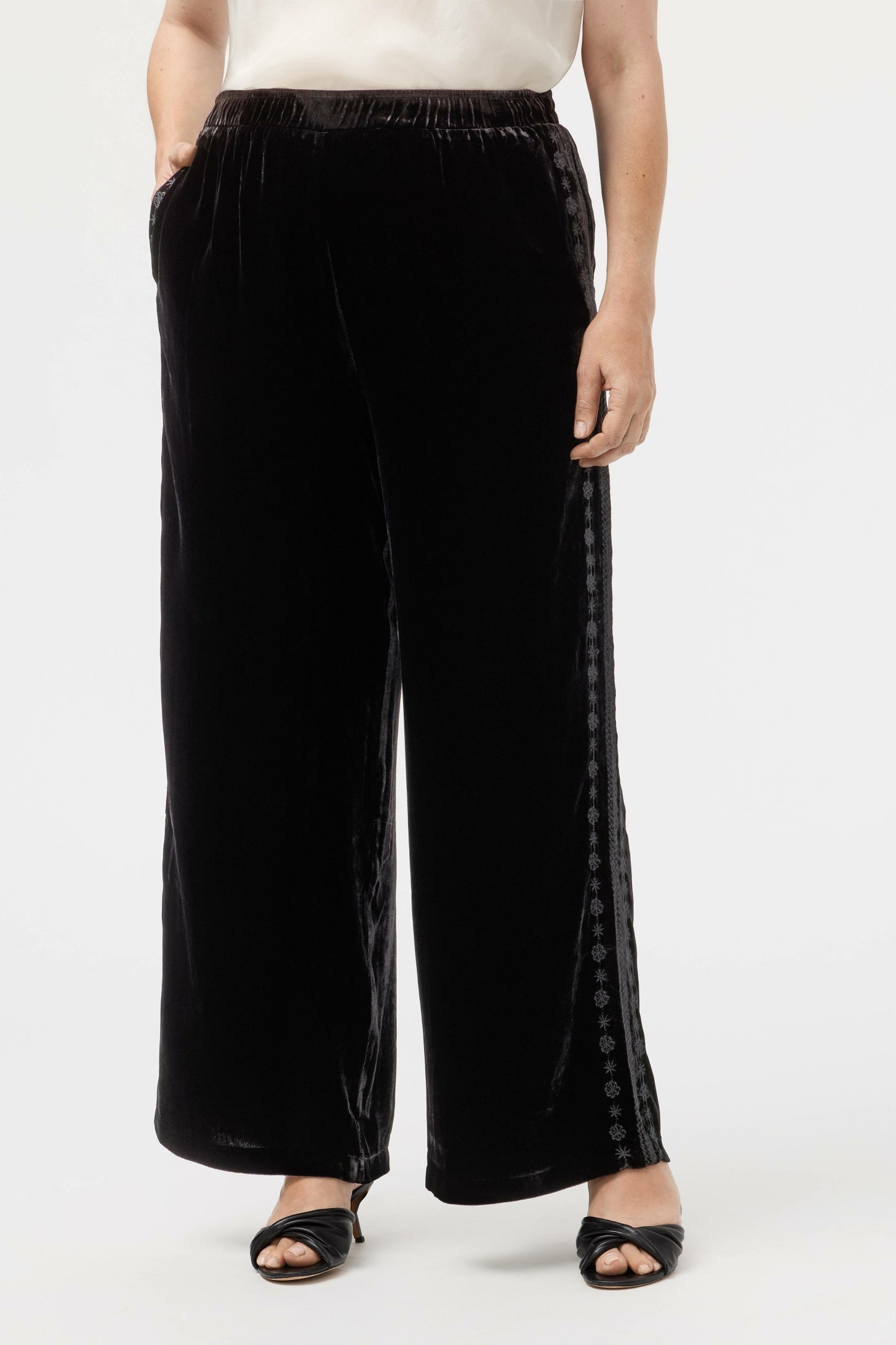 Johnny Was MARIK VELVET PANT
